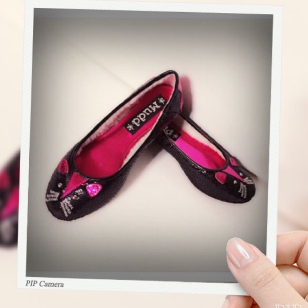 NEW IN BOX !Never Worn Adorable MUDD Mouse Shoes!!